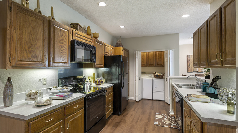 Gourmet Kitchen with Solid Oak Cabinetry