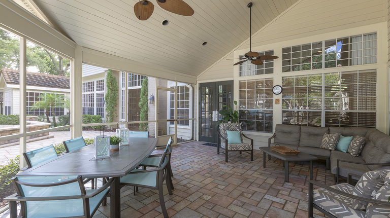 Clubhouse Screened Patio and Lounge Space