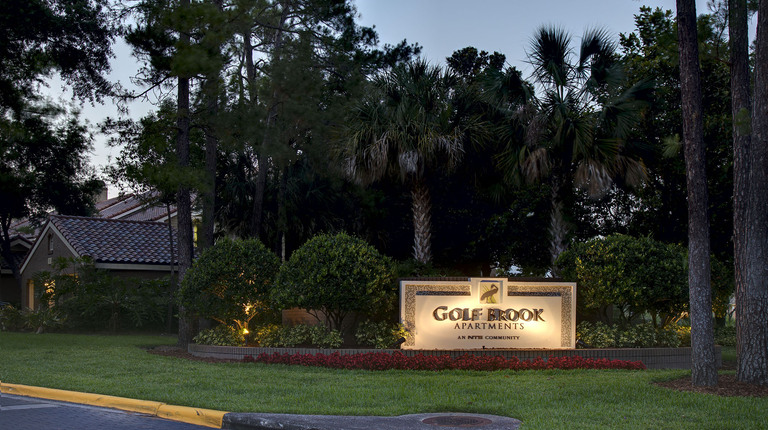 Welcome Home to Golf Brook Apartments!